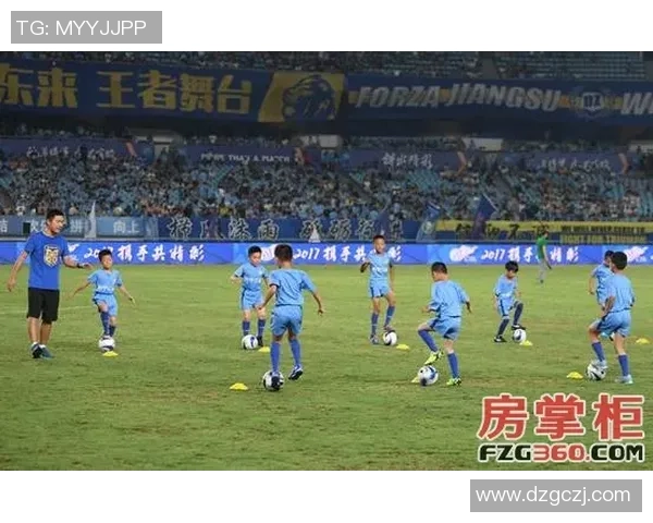 全球顶级足球球星高清大图欣赏，完美捕捉每一刻精彩瞬间